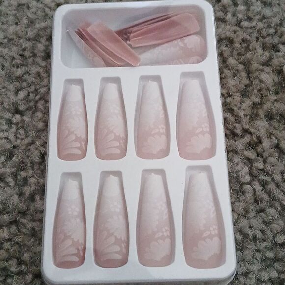 Press on Nails Pink and White Nails  NEW - Picture 3 of 5